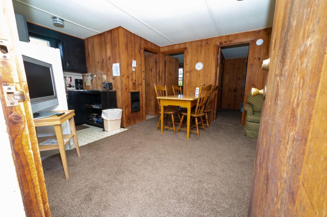 Fair Wind Motel And Cottages Clayton Extérieur photo