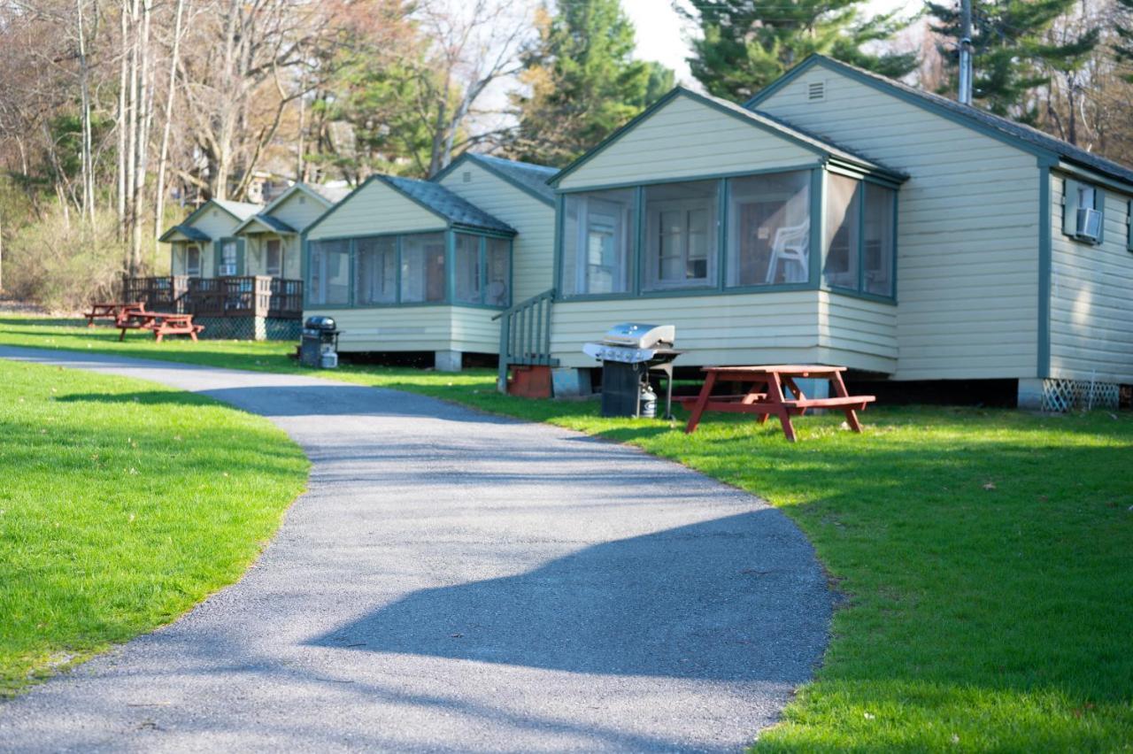 Fair Wind Motel And Cottages Clayton Extérieur photo